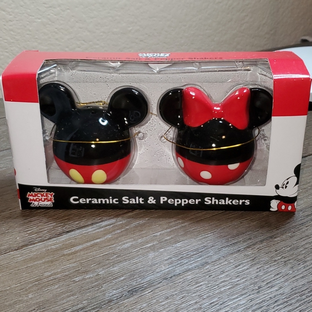 Disney Mickey and Minnie Mouse Salt & Pepper Set